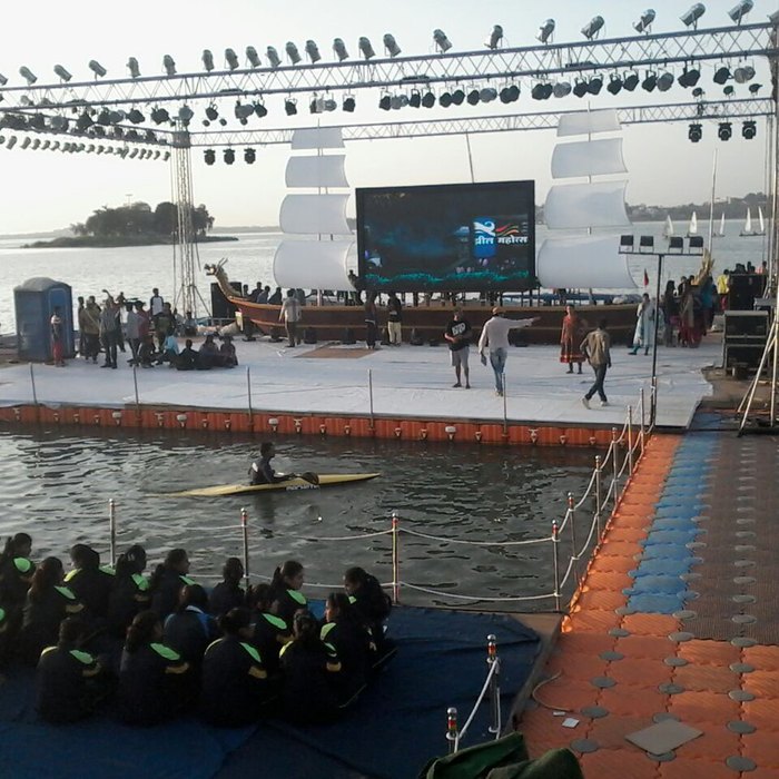 Floating Events — photo