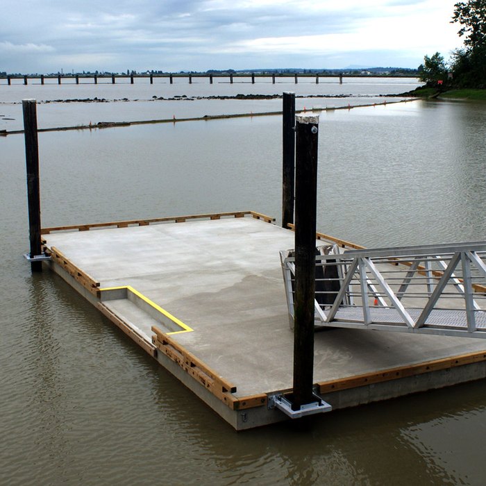 Concrete Marina / Pontoons